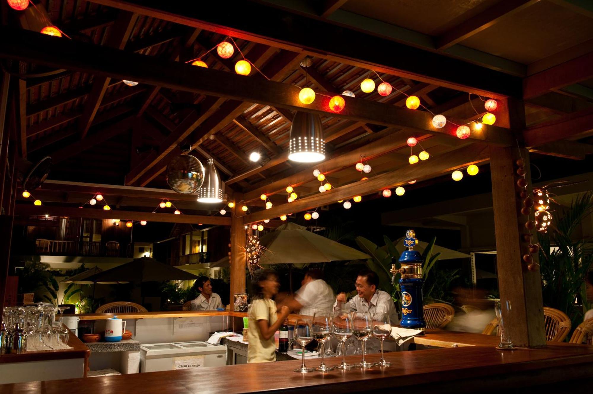 Bambu Hotel Battambang Exterior foto