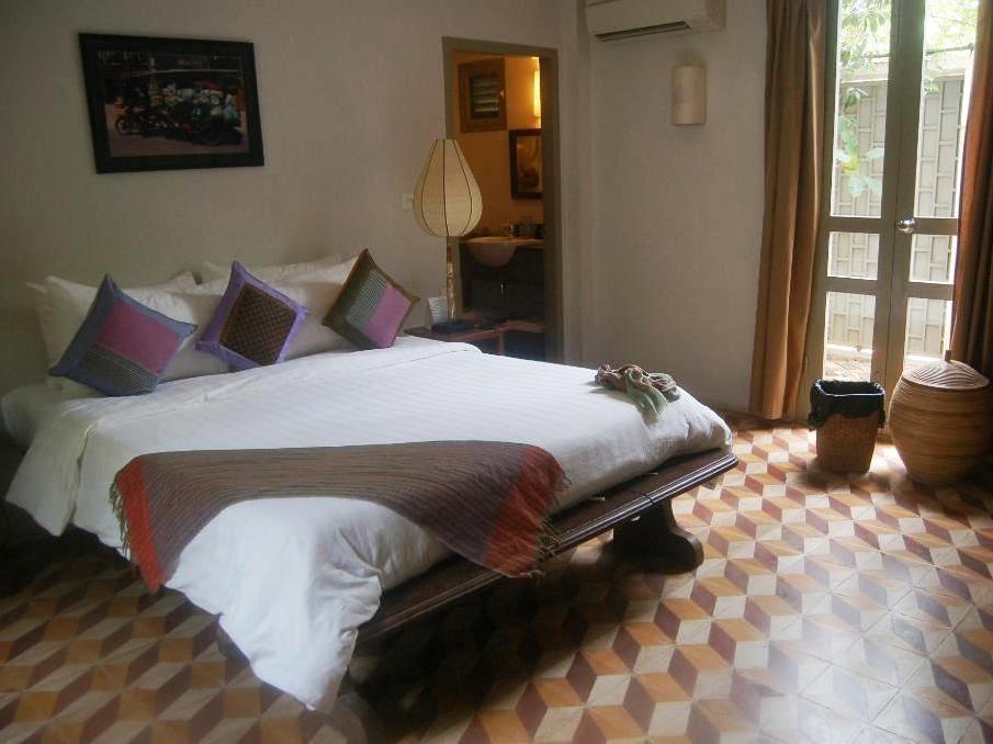 Bambu Hotel Battambang Exterior foto
