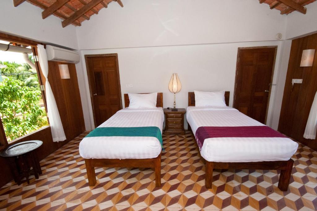 Bambu Hotel Battambang Habitación foto
