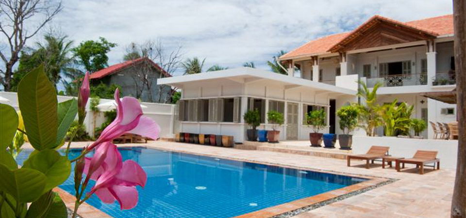 Bambu Hotel Battambang Exterior foto