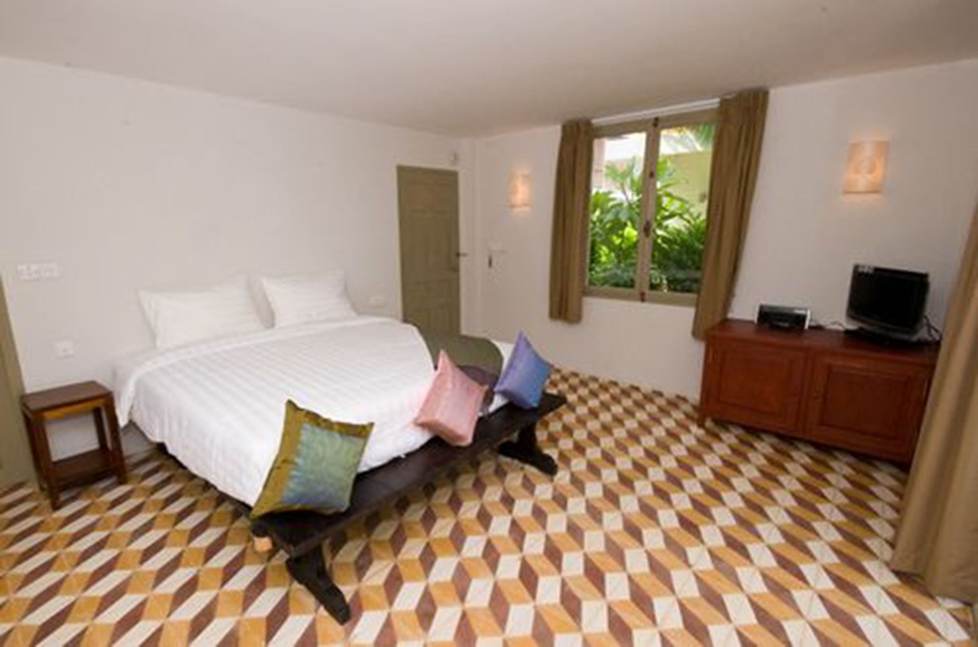 Bambu Hotel Battambang Exterior foto