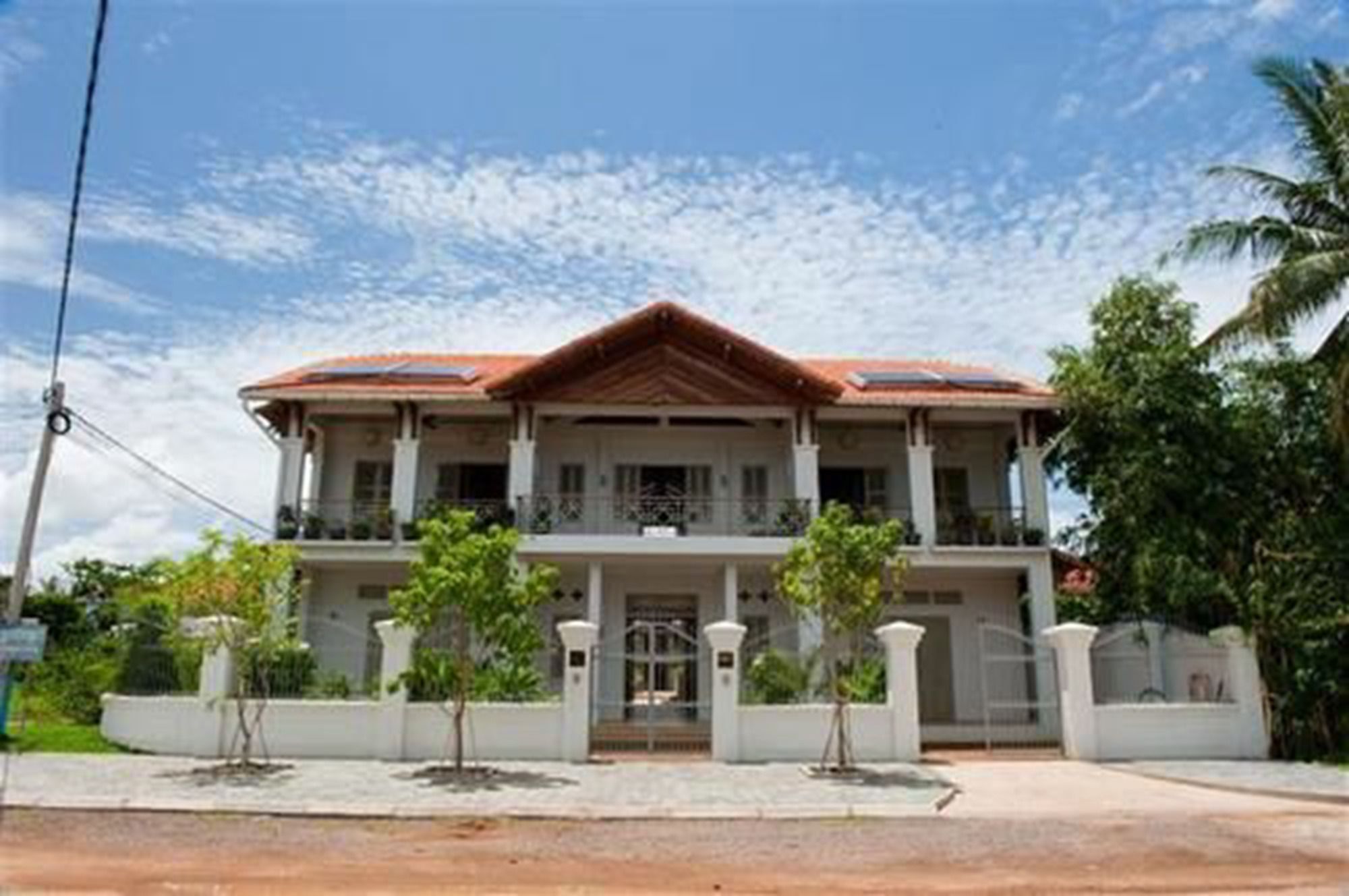 Bambu Hotel Battambang Exterior foto